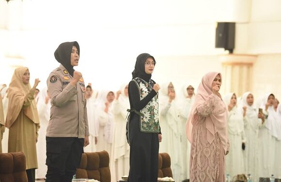 Hadiri Peringatan Isra’ Mi’raj, Mbak Wali Ajak Perkuat Iman dan Akhlak di Tengah Tantangan Zaman