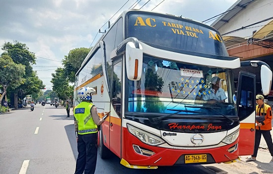Polres Kediri Kota Pastikan Tegas Tindak Bus Pelanggar