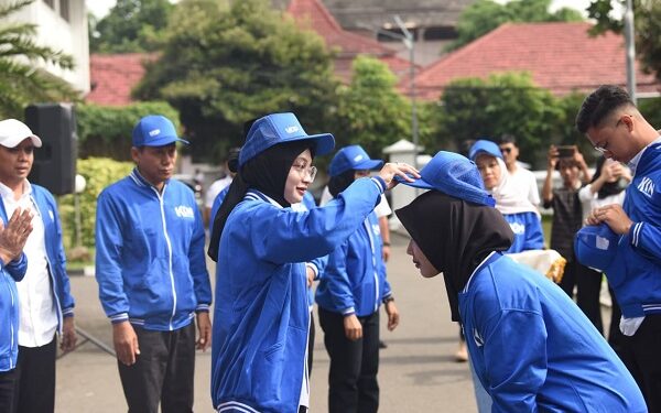 Mbak Wali Berangkatkan KKN Tematik UN PGRI Kediri, Harap Mahasiswa Hadirkan Solusi Nyata bagi Masyarakat