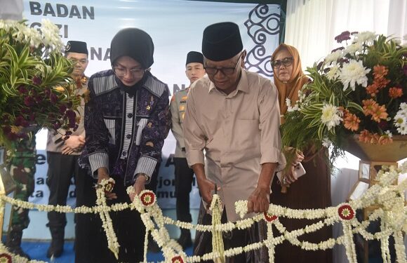 Dukung Generasi Sehat dan Berkualitas, Mbak Wali Resmikan SPPG 2 Ponpes Al-Amien
