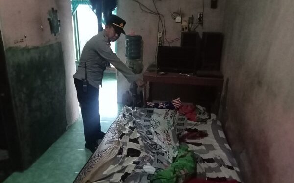 Wanita Lansia di Kunjang Ditemukan Bersimbah Darah, Diduga Ditusuk Anak Sendiri