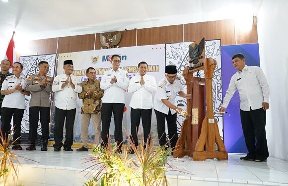 Hadiri Musrenbang Kecamatan Pesantren, Gus Qowim Tekankan Pembangunan 2027 Harus Cermat, Inovatif, dan Tepat Sasaran