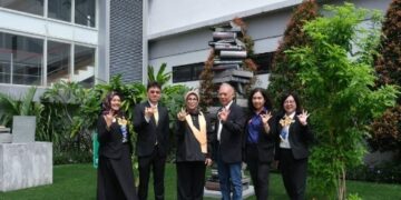 Kunjungi IIK Bhakta, Penasehat DWP Kemensos RI Kagum Fasilitas Modern IIK Bhakta