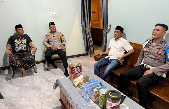 Kapolsek Ngadiluwih Gelar Safari Ramadhan, Perkuat Sinergi Kamtibmas Bersama Toga dan Tomas