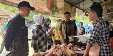 Harga Bahan Pokok di Kediri Stabil, Cabai Rawit Merah dan Daging Ayam Alami Kenaikan