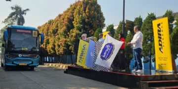 10 Bus Diberangkatkan, KURMA 2026 Adira Finance Dampingi Masyarakat Mudik Penuh Kebersamaan