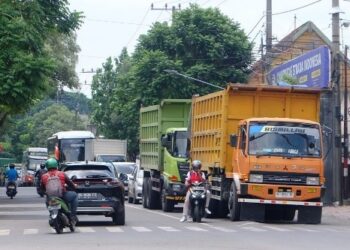Arus Lalu Lintas Kota Kediri Padat Lancar Jelang H-1 Lebaran