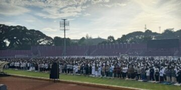 Sholat Id di Stadion Brawijaya Berlangsung Khidmat, PDM Kota Kediri Ajak Masyarakat Maknai Perbedaan