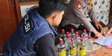 Ops Pekat Semeru 2026, Polsek Ngadiluwih Amankan 12 Botol Miras Ilegal