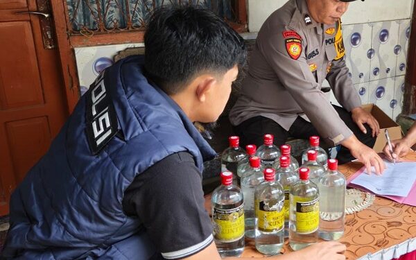 Ops Pekat Semeru 2026, Polsek Ngadiluwih Amankan 12 Botol Miras Ilegal