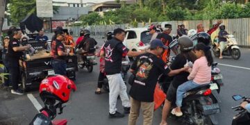 Pemuda Pancasila Kota Kediri Perkuat Kebersamaan Anggota Lewat Aksi Berbagi Takjil