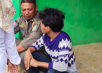 Bawa Sajam dan Lukai Ibunya, ODGJ di Kandangan Diamankan SatpolPP