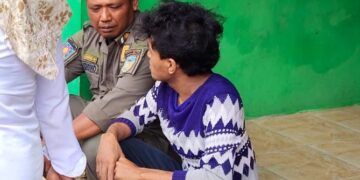 Bawa Sajam dan Lukai Ibunya, ODGJ di Kandangan Diamankan SatpolPP