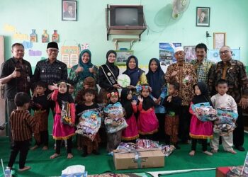 Tebar Kebahagiaan di PAUD Thoyyiba, Mbak Wali Tekankan PAUD sebagai Pondasi Bentuk Generasi Berdaya Saing