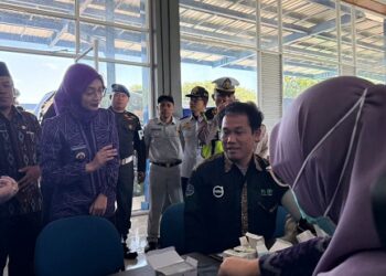 Wali Kota Kediri Pimpin Ramp Check Bus di Terminal Tamanan