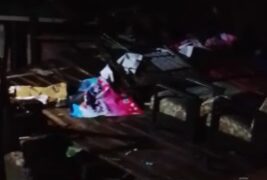 Angin Kencang Robohkan Warung di Kaliombo