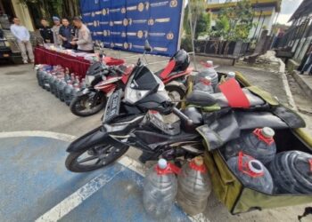 Polres Kediri Ungkap Kasus Illegal Logging dan Penyalahgunaan BBM Subsidi di Kediri