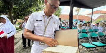 Disarpus Kota Kediri Selamatkan Arsip Administrasi Berusia Puluhan Tahun