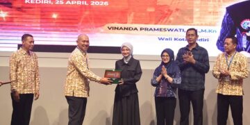 Mbak Wali Buka Rakerwil VII PATELKI Jatim, Tekankan Peran Strategis Laboratorium Medik