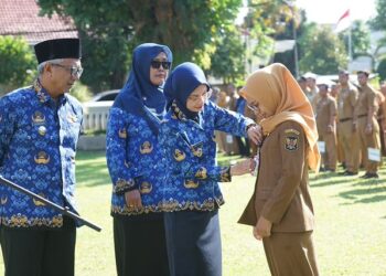 Apel Senin Pagi, Mbak Wali Tekankan Disiplin ASN dan Optimalisasi Pelayanan Publik Saat WFH-WFO