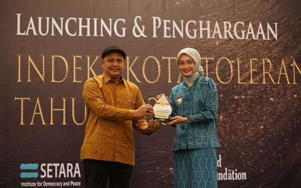 Lima Tahun Konsisten di 10 Besar Kota Paling Toleran, Mbak Wali Tegaskan Komitmen Toleransi dan Kerukunan