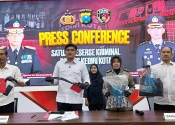 Polisi Ungkap Pengeroyokan dan Penyerangan Sajam, Tiga Pelaku Dibekuk