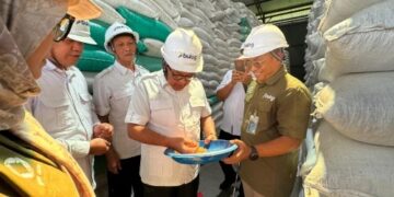 DPR RI Apresiasi Pengelolaan Beras Bulog Kediri