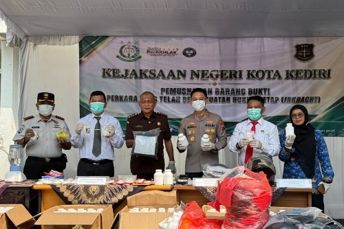 Perkara Narkoba Mendominasi, Kejari Kota Kediri Musnahkan Ribuan Barang Bukti