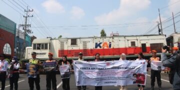 KAI Daop 7 Madiun Gandeng Generasi Muda, Kobarkan Semangat Keselamatan di Perlintasan Sebidang