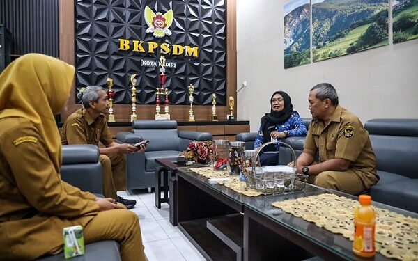 Implementasi WFH Hari Pertama Berjalan Lancar, Pemkot Kediri Imbau ASN Untuk Tetap Disiplin dan Berintegritas
