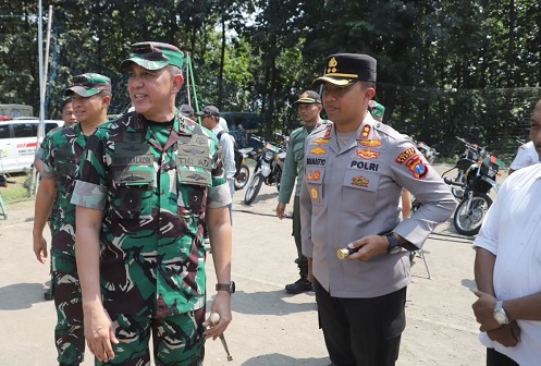 Dampingi Pangdam V/Brawijaya, Kapolres Kediri Dukung Yonif Teritorial untuk Stabilitas dan Kesejahteraan Warga