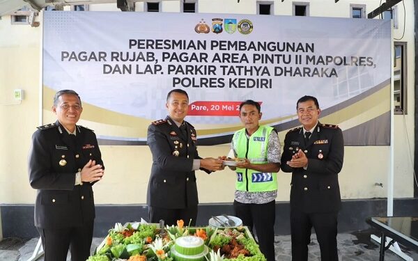 Polres Kediri Resmikan Revitalisasi Area Pintu II, Hadirkan Parkir Baru dan Wajah Lebih Asri