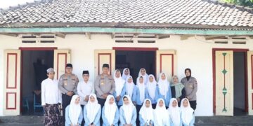 Silaturahmi ke Ponpes Bersejarah, Kapolres Kediri Tekankan Harmoni dan Persatuan
