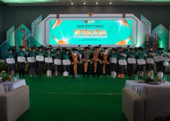 Perdana Digelar di Uniska Center, 461 Wisudawan Dikukuhkan – Perkuat Kolaborasi dengan PCNU Kota Kediri