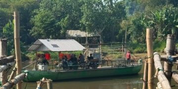 Ditutupnya Jembatan Kaliombo, Tambangan di Ngronggo Ramai Penumpang
