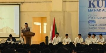 Mahfud MD Kupas Sejarah Intelektual UUD 1945 dalam Kuliah Umum Ma’had Aly Lirboyo Kediri