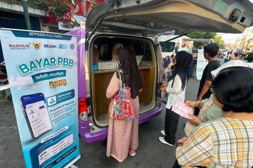 BPPKAD Kota Kediri Jemput Bola di CFD, Bayar PBB Bisa Lewat Mobil Keliling dan Dapat Suvenir Menarik