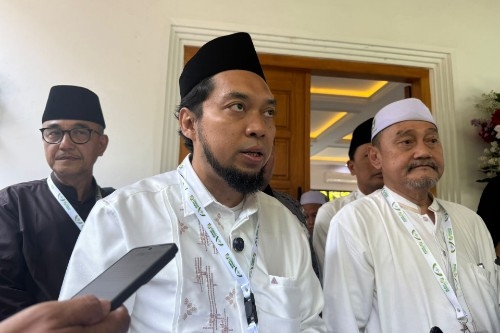 Komite Dzurriyah Muassis NU Usulkan Tongkat – Tasbih Masuk Tradisi Pelantikan Pengurus