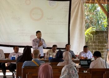 Tak Sekadar Tertib, Dinkop UMTK Ingin CFD Jalan Dhoho Jadi Ikon Wisata Kuliner
