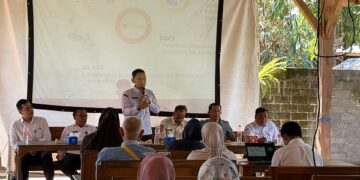 Tak Sekadar Tertib, Dinkop UMTK Ingin CFD Jalan Dhoho Jadi Ikon Wisata Kuliner