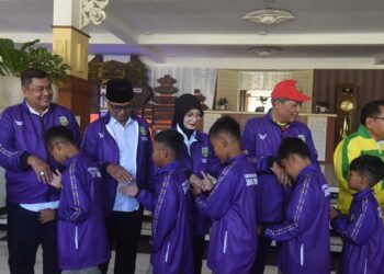 Wali Kota Kediri Berangkatkan Atlet FORSGI Menuju Piala Bela Negara 2026