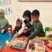 Peringati Hari Anak Nasional, Mbak Wali Mengajar Langsung Anak PAUD Lewat Gerakan Ibu Jari