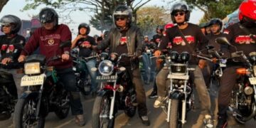 Bikers RX King Jelajahi Kota Kediri, Riding Bersama Kenalkan Wisata hingga Tebar Benih Ikan