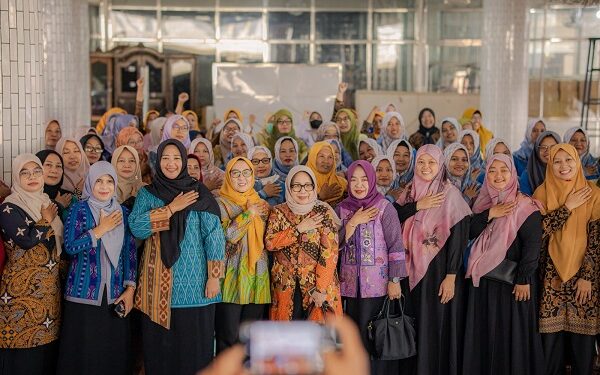 Kader Posyandu Se-Kecamatan Pesantren Studi Tiru ke Posyandu Ponpes Wali Barokah