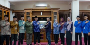 Disarpus Kota Kediri Beri Pendampingan Perpustakaan Ponpes Wali Barokah