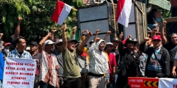 2 Pihak Gelar Aksi di Perhutani Kediri, SPSI Gugat Pengelolaan Lahan – Paguyuban Petani Kelud Nyatakan Dukungan