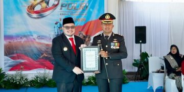 Mas Dhito Terima Penghargaan di HUT Bhayangkara ke-80