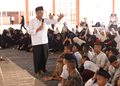 Gebyar Sholawat di Sekolah Rakyat Terintegrasi 2 Kota Kediri, Gus Qowim Ajak Siswa Jadikan Rasulullah SAW sebagai Teladan