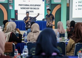 Siapkan Generasi Percaya Diri Berbahasa Inggris, Pemkot Kediri Tingkatkan Kompetensi Guru dan Tutor E-mas