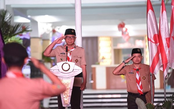 Pimpin Upacara Ulang Janji Hari Pramuka ke-65, Gus Qowim Tekankan Pentingnya Adaptasi di Era Digital